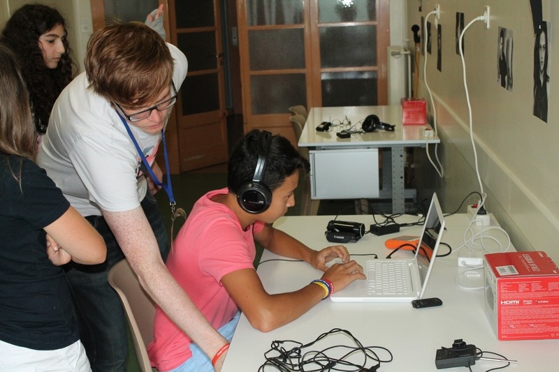 Village Camps International Summer Camp Leysin, Switzerland 2025-08-09 https://www.villagecamps.com/journals_admin/images/692-20-film (9).jpg